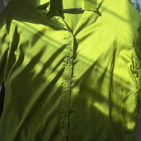 Bright green button down shirt in a size s/m by et clet for sale! - Picture 2 of 16
